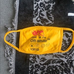 OFF WHITE MASK